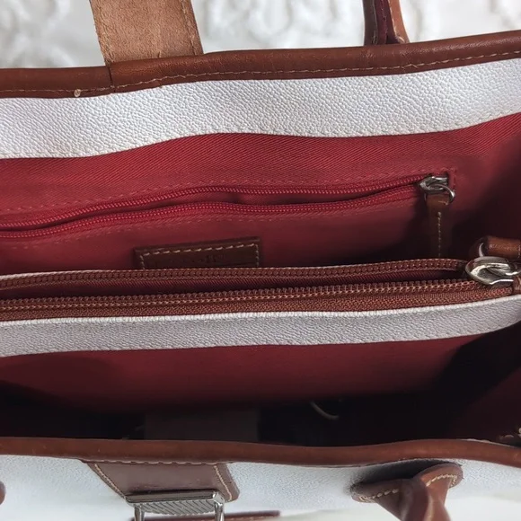 Dooney & Bourke Archives-Pebble Leather Tuck Lock Tote-White/British Tan NEW - Picture 14 of 15